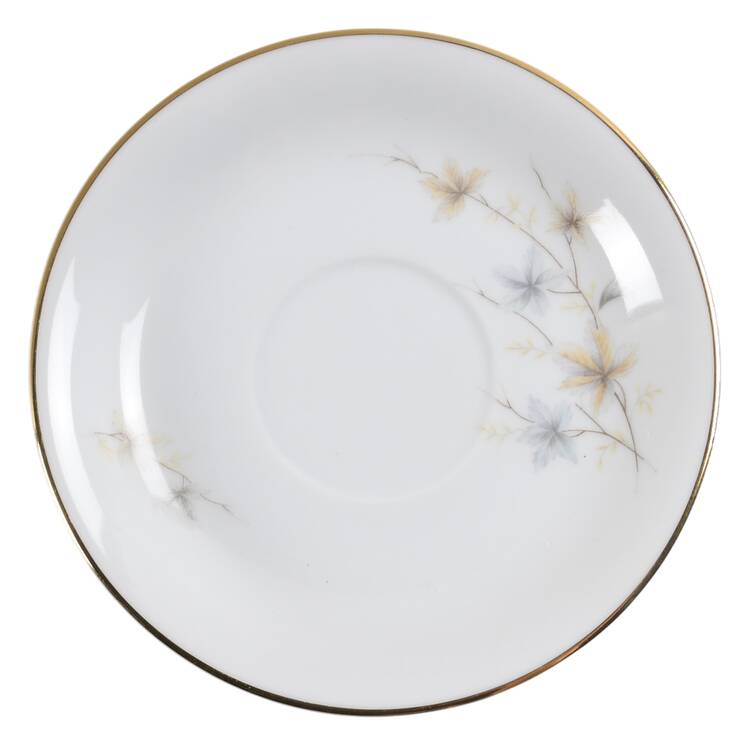 Maple Leaf Saucer