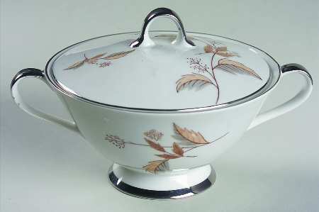 Oak Leaf Sugar Bowl & Lid