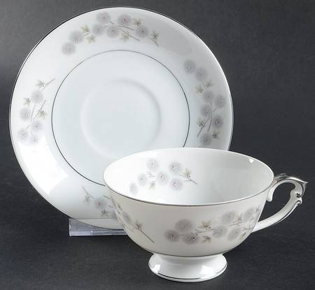 Starlet Footed Cup & Saucer Set