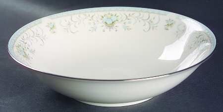 Blue Versailles 9" Round Vegetable Bowl
