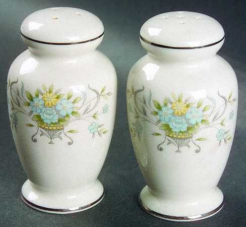 Blue Versailles Salt & Pepper Set