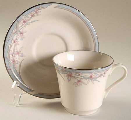 First Lady Flat Cup & Saucer Set