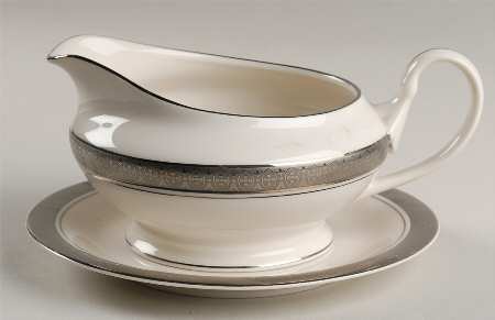 Grand President Gravy Boat & Underplate