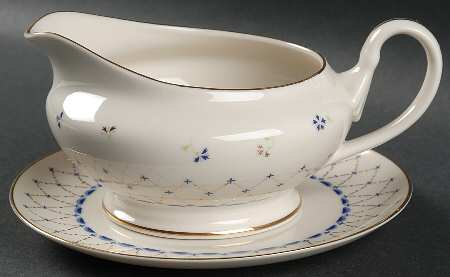 Regalblu Gravy Boat & Underplate