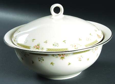 Spring Gardens Round Covered Vegetable