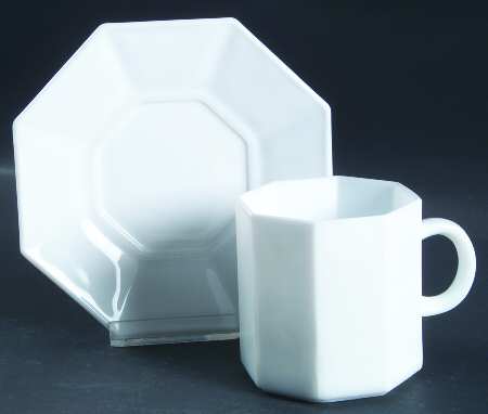 Novoctime White Flat Cup & Saucer Set