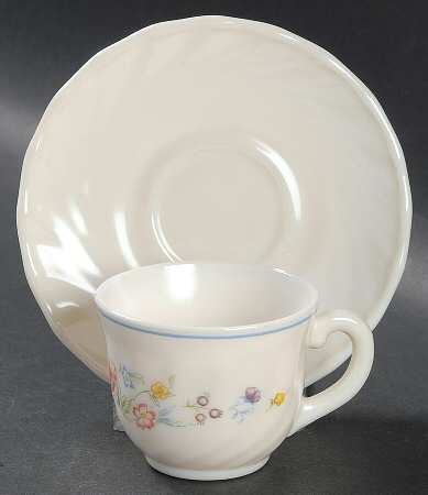 Victoria Flat Demitasse Cup & Saucer Set by Arcopal