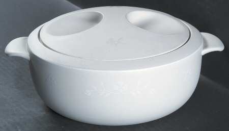 Celebration White 2 Qt Round Covered Casserole