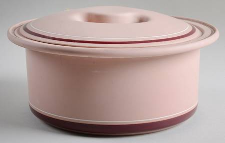 Genesis Mauve 3 Quart Round Covered Casserole