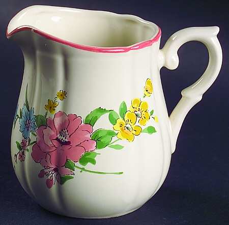 Minuet Creamer