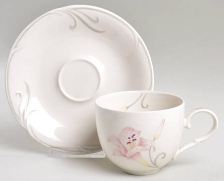 Tiger Lily Flat Cup & Saucer Set