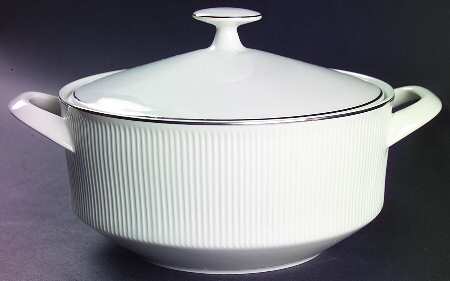 Viceroy Round Covered Vegetable