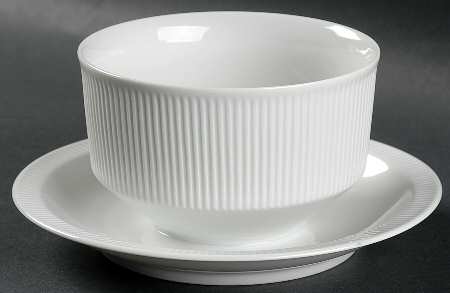 Athena White Gravy Boat with Attached Underplate