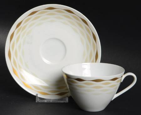 Candlelight Flat Cup & Saucer Set