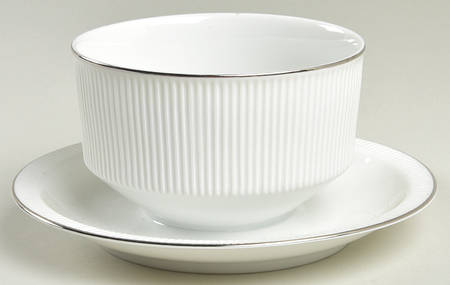 Cranbrook Gravy Boat with Attached Underplate