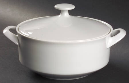 Grand Prix White Round Covered Vegetable