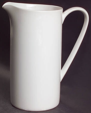 Grand Prix White 32 Oz Pitcher