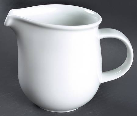 Hobby White 16 Oz Milk Jug