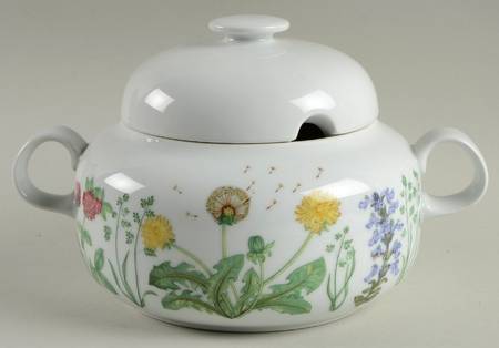 Meadow Flowers Round Covered Vegetable