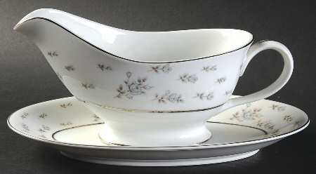 Lorient Gravy Boat & Underplate/Relish
