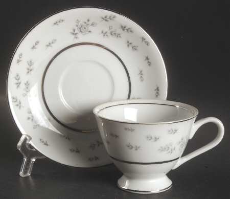 Lorient Footed Cup & Saucer Set