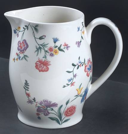 Chinese Silk 32 Oz Pitcher
