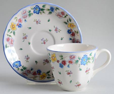 Hazelbury Flat Cup & Saucer Set