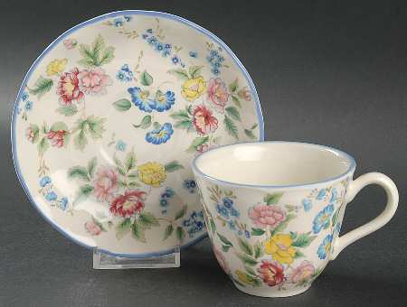 Hazelbury Flat Cup & Saucer Set