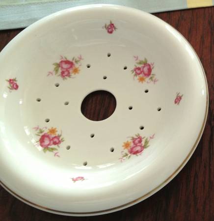 Parfums 2-Piece Soap Dish (Bowl and Strainer)