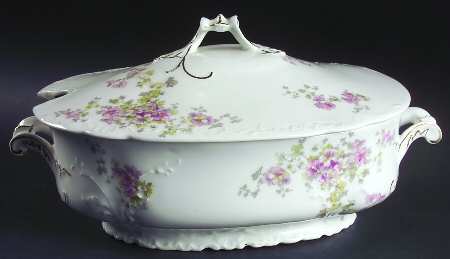 AUS1 Oval Tureen & Lid
