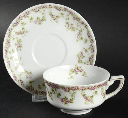 AUS21 Flat Cup & Saucer Set