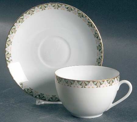 AUS65 Flat Cup & Saucer Set
