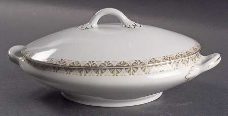 AUS65 Oval Covered Vegetable