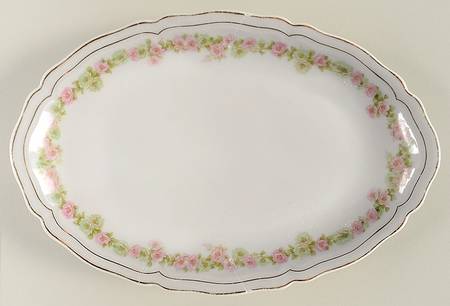 The Munich 10" Oval Serving Platter