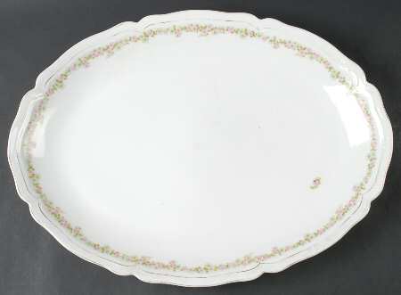 The Munich 19" Oval Serving Platter