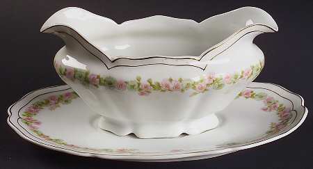 The Munich Gravy Boat & Underplate
