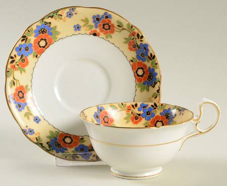 4500 Footed Cup & Saucer Set