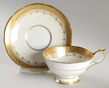 7341 Footed Cup & Saucer Set