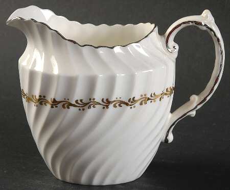 Aurora Creamer