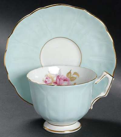 27189 Footed Cup & Saucer Set