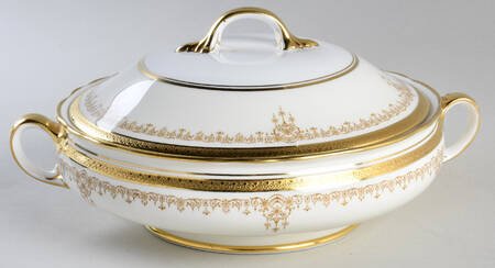 B3233 Round Covered Vegetable