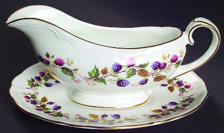 Bramble Time Gravy Boat & Underplate