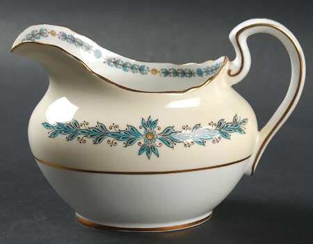 Cambridge (Scalloped) Creamer