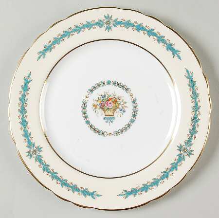 Cambridge (Scalloped) Luncheon Plate