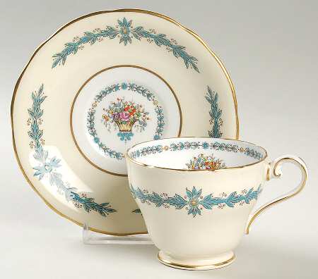 Cambridge (Scalloped) Footed Cup & Saucer Set