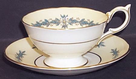 Cambridge (Scalloped) Footed Cup & Saucer Set