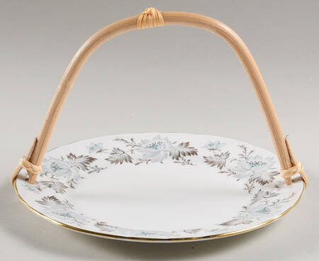 Caroline 5 3/8"-5 5/8" Bamboo Handled Serving Plate  HC