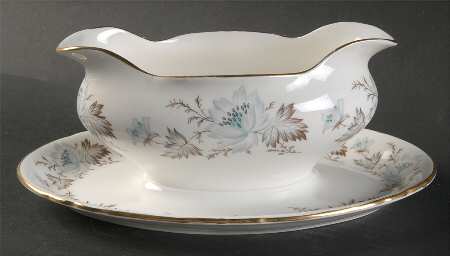 Caroline Gravy Boat with Attached Underplate