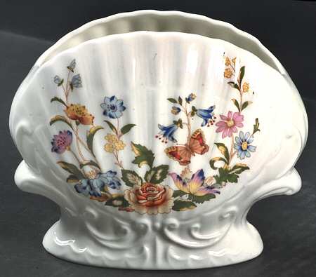 Cottage Garden Large Shell Shape Vase