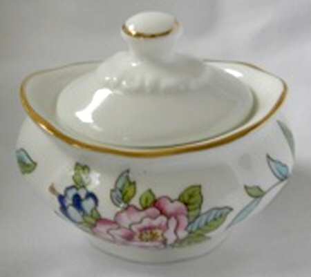 Cottage Garden Oval Covered Peerage Box